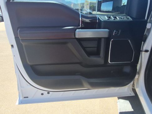 Used 2017 Ford F350 Platinum w/ Platinum Ultimate Package AWD/4WD image 11