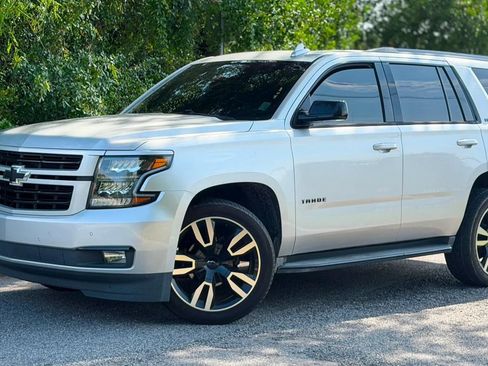 Used 2018 Chevrolet Tahoe LT RWD image 1