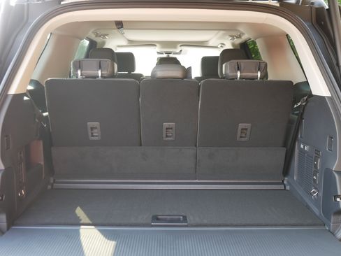 New 2025 Ford Expedition Active image 24