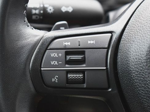 Used 2024 Honda Accord Sport image 6