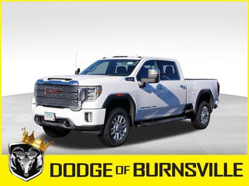 Used 2022 GMC Sierra 3500 Denali w/ Denali Ultimate Package image 3