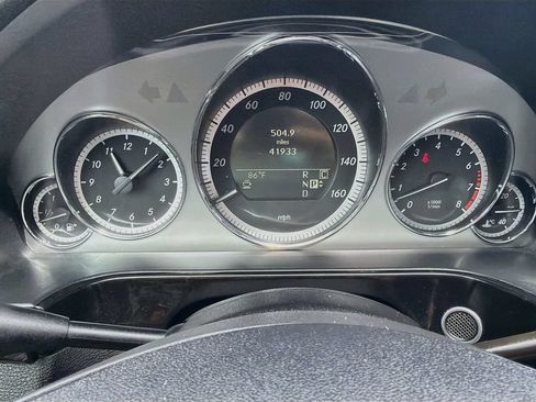 Used 2010 Mercedes-Benz E 350 Sedan image 39