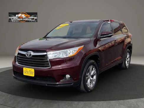 Used 2014 Toyota Highlander Plus image 3