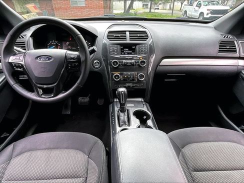 Used 2019 Ford Explorer XLT w/ Class III Trailer Tow Package FWD image 7