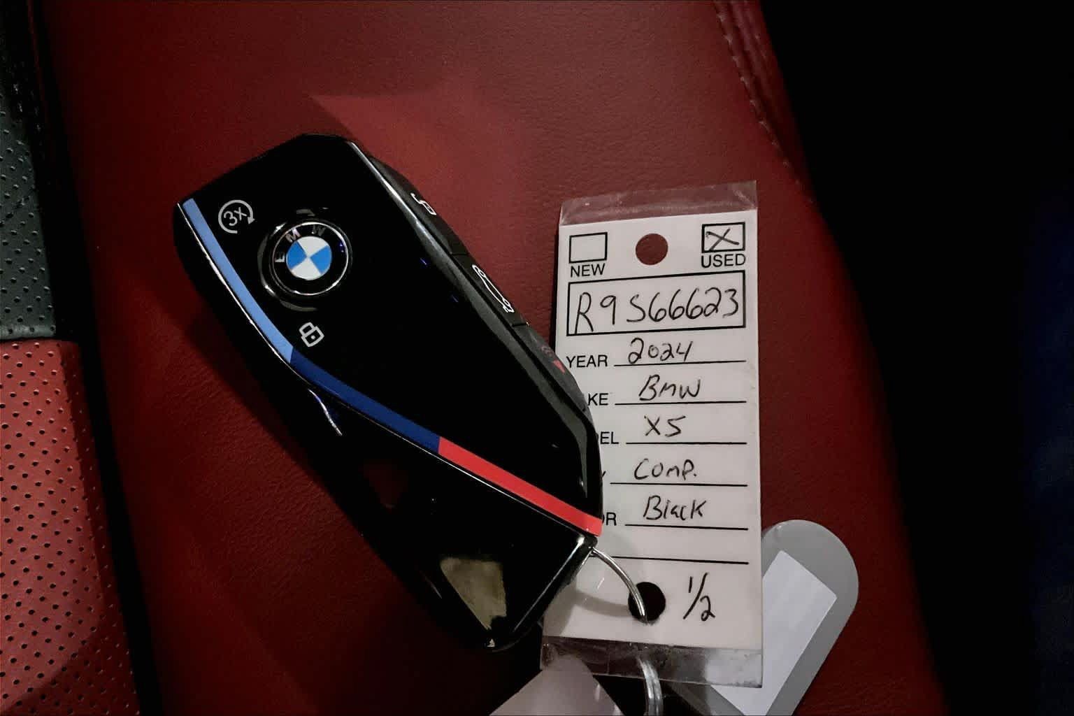 Used 2024 BMW X5 M Competition w/ Executive Package AWD/4WD image 27