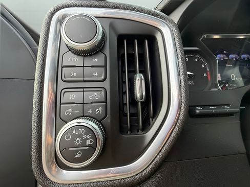 Used 2019 GMC Sierra 1500 Denali w/ Denali Ultimate Package AWD/4WD image 26