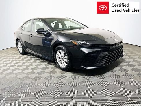 Certified 2025 Toyota Camry LE FWD image 1