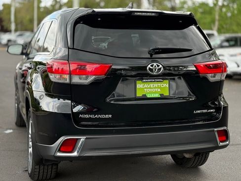 Used 2019 Toyota Highlander Limited AWD/4WD image 3