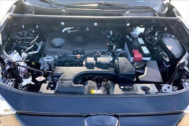 Certified 2025 Toyota RAV4 XLE w/ Convenience Package FWD image 31