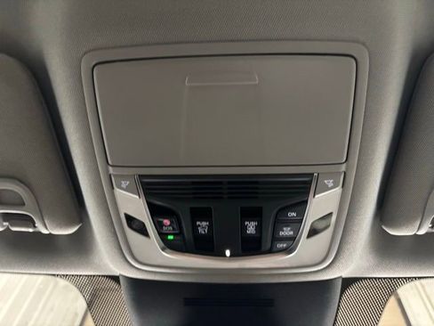 New 2026 Acura MDX w/ Technology Package FWD image 31