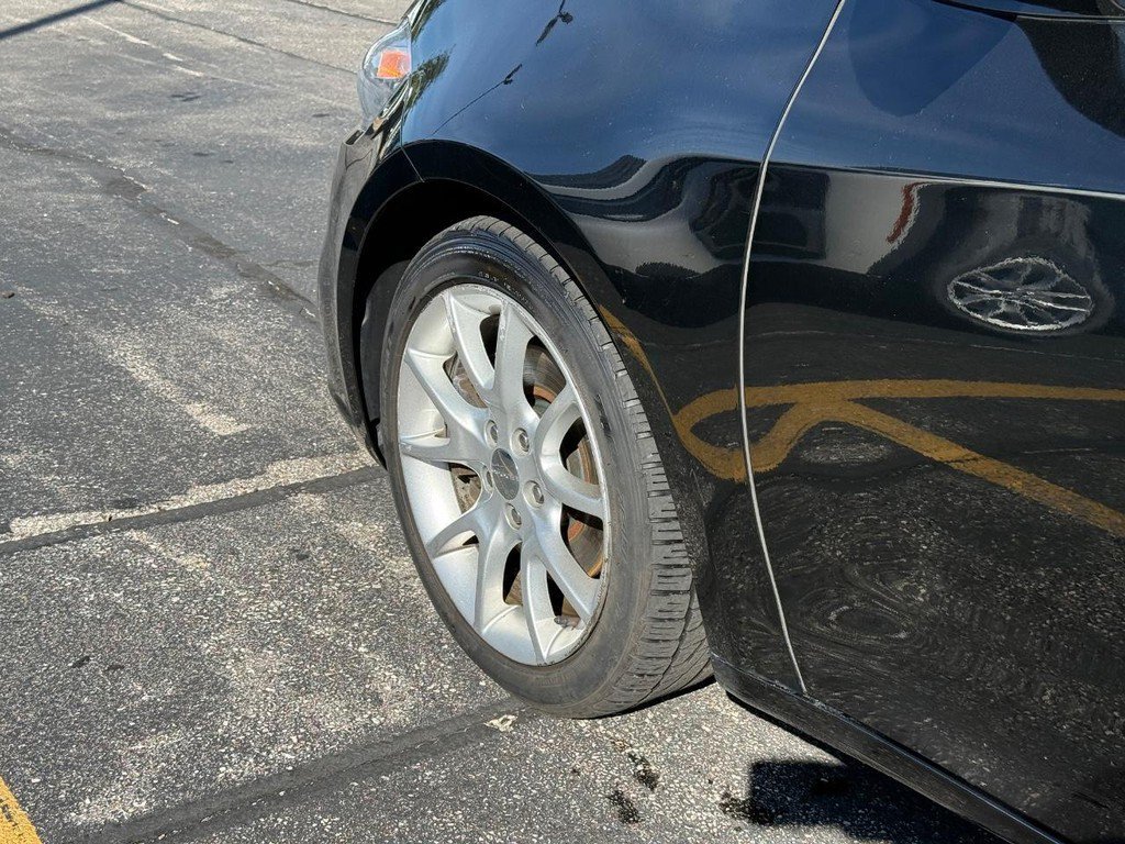 Used 2013 Dodge Dart SXT w/ Popular Equipment Group FWD image 12