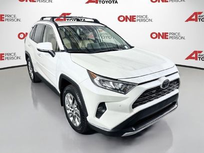 Used 2019 Toyota RAV4 Limited w/ Cold Weather Package