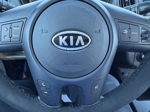 Used 2010 Kia Forte Koup EX FWD image 24
