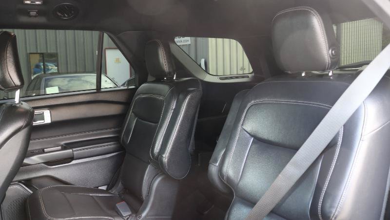 Used 2020 Ford Explorer XLT RWD image 21