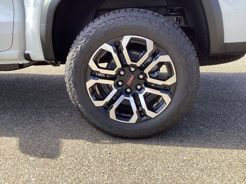 New 2025 GMC Canyon AT4 w/ Nightfall Edition image 5