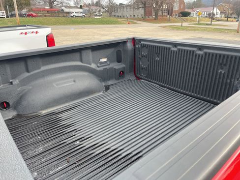 Used 2022 RAM 1500 Big Horn image 9