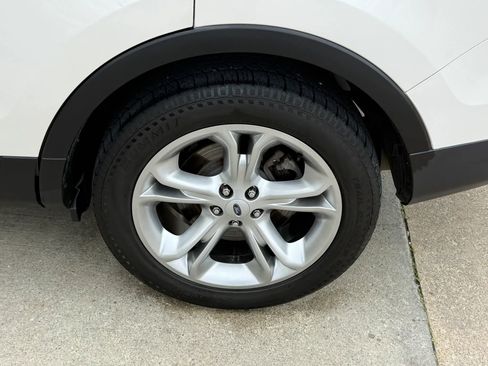 Used 2015 Ford Explorer Limited w/ Equipment Group 301A AWD/4WD image 44