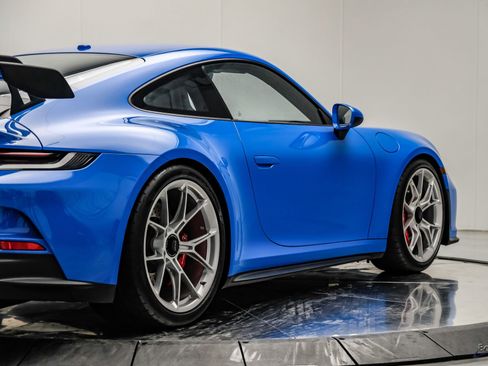 Used 2022 Porsche 911 GT3 image 25