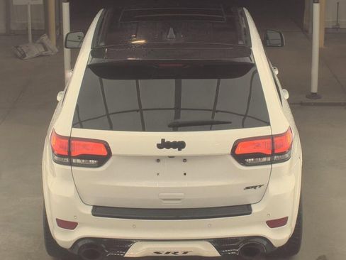 Used 2020 Jeep Grand Cherokee SRT image 4