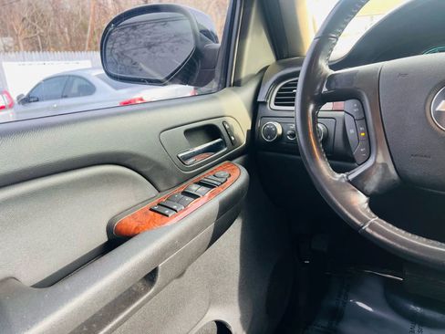 Used 2009 Chevrolet Tahoe 4WD Hybrid image 24