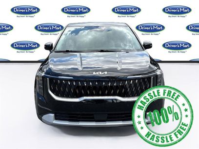 Used 2025 Kia Carnival