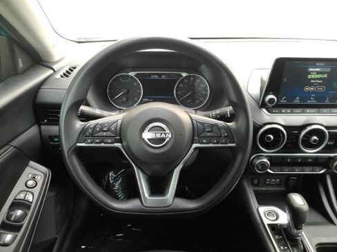 Used 2024 Nissan Sentra SV FWD image 27