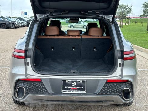 Used 2022 Genesis GV70 2.5T w/ Advanced Package AWD/4WD image 8