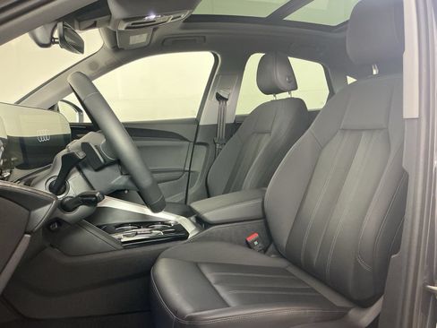 Used 2025 Audi Q5 Premium Plus w/ Premium Plus AWD/4WD image 12