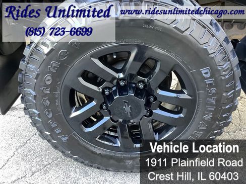 Used 2017 Chevrolet Silverado 2500 LT w/ Midnight Edition AWD/4WD image 39