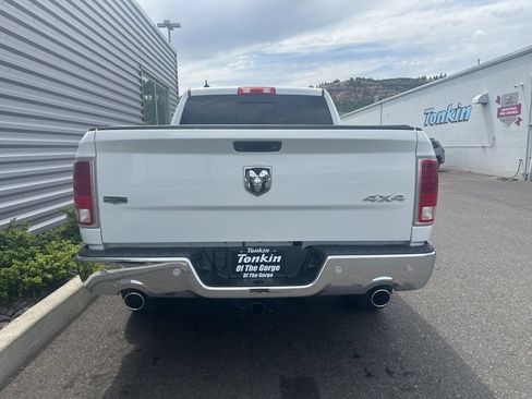 Used 2017 RAM 1500 Laramie w/ Convenience Group AWD/4WD image 7