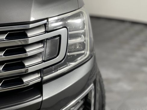 Used 2019 Ford Expedition Limited w/ Special Edition Package image 7