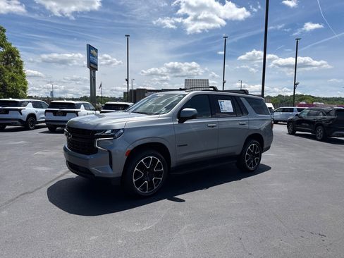 Used 2024 Chevrolet Tahoe RST w/ Luxury Package AWD/4WD image 7