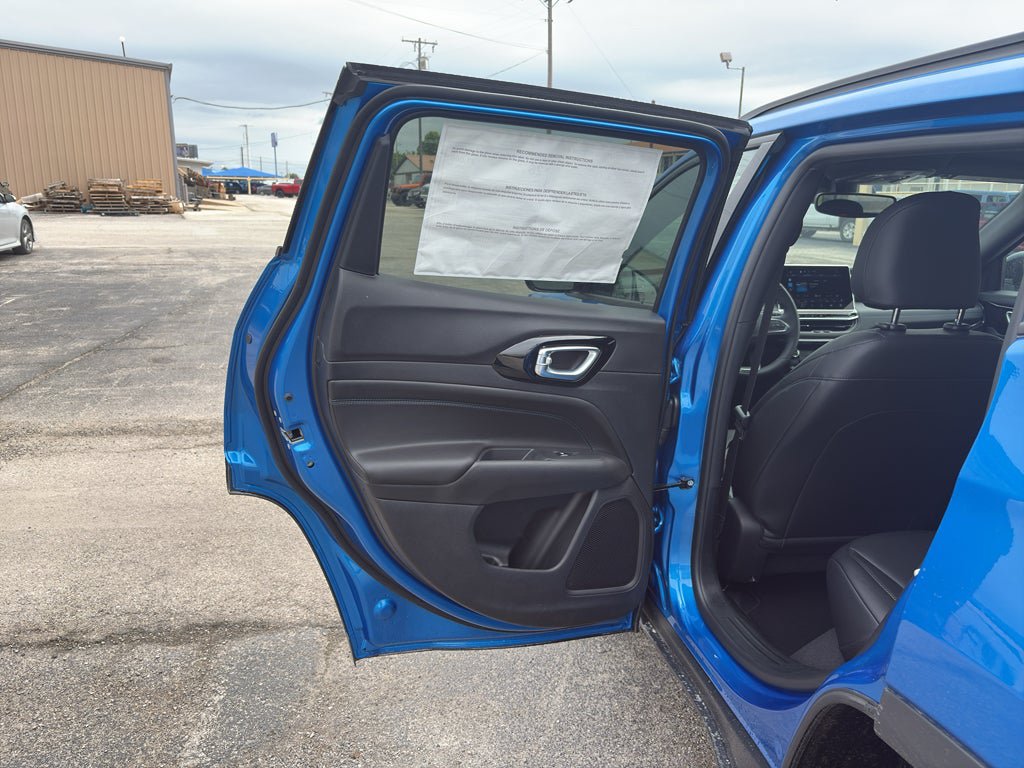 New 2026 Jeep Compass Latitude AWD/4WD image 13
