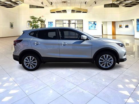 Certified 2021 Nissan Rogue Sport S image 8