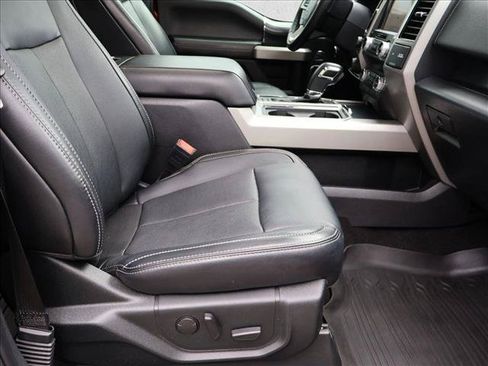 Used 2019 Ford F150 Lariat w/ Equipment Group 502A Luxury AWD/4WD image 24