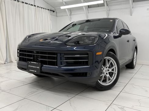 Certified 2024 Porsche Cayenne image 8