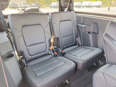 New 2025 Ford Bronco Badlands image 18