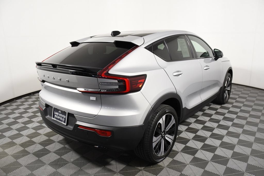 Used 2023 Volvo C40 Recharge Core AWD/4WD image 6