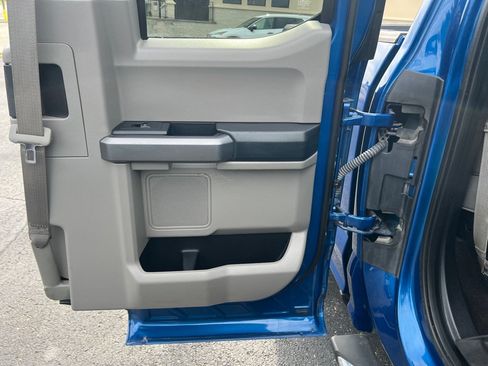Used 2018 Ford F150 XLT w/ Equipment Group 301A Mid AWD/4WD image 17