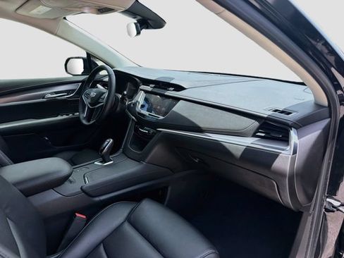 Used 2019 Cadillac XT5 Premium Luxury FWD image 15