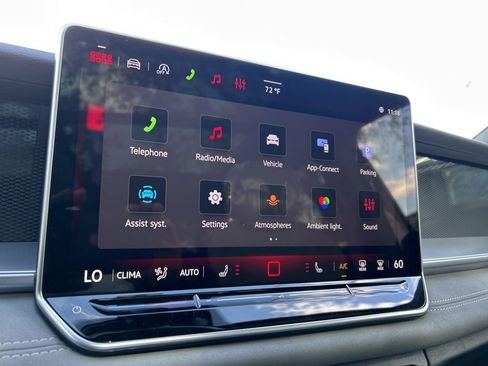 New 2026 Volkswagen Tiguan SE R-Line FWD image 26
