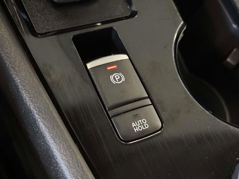 Used 2024 Nissan Rogue SV AWD/4WD image 35
