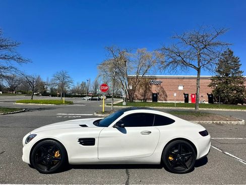Used 2017 Mercedes-Benz AMG GT Coupe image 2