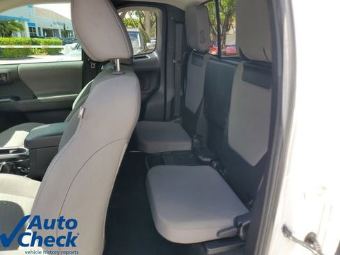 Used 2022 Toyota Tacoma SR RWD image 15