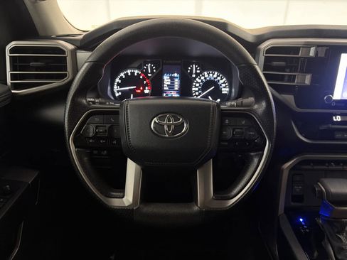 Used 2023 Toyota Tundra SR5 w/ SR5 Convenience Package AWD/4WD image 17