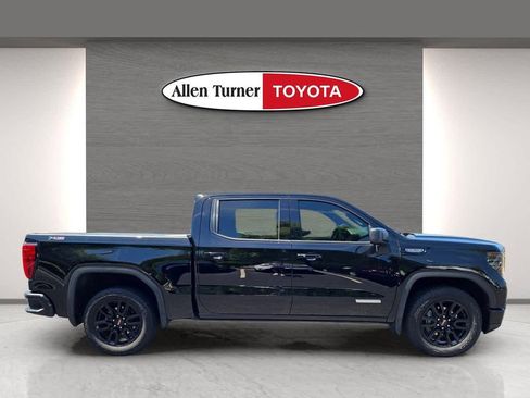 Used 2022 GMC Sierra 1500 Elevation w/ LPO, Elevation Black Package AWD/4WD image 5