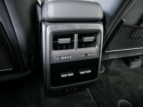 Used 2025 Porsche Macan Turbo Electric image 21