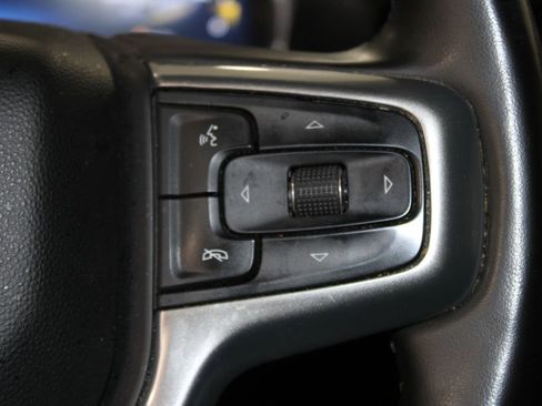 Used 2023 Chevrolet Silverado 1500 LT AWD/4WD image 18
