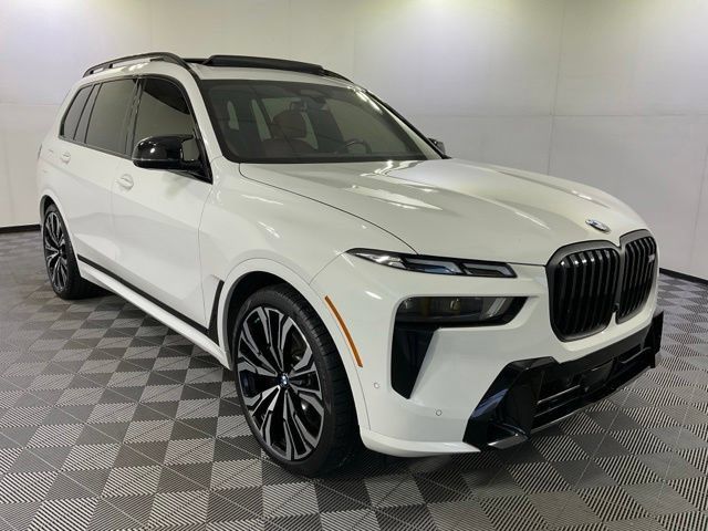 Used 2023 BMW X7 M60i w/ Executive Package AWD/4WD image 3