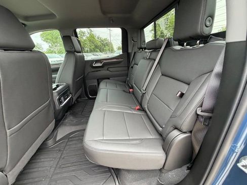 New 2026 GMC Sierra 1500 Elevation w/ Elevation Premium Package AWD/4WD image 24